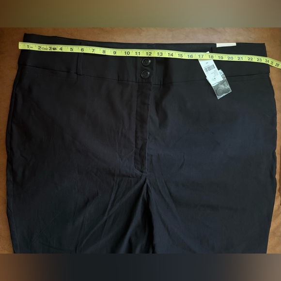 Lane Bryant Tighter Tummy High-Rise Straight 4-Season Pant Black NWT Sz 28 - Picture 9 of 9